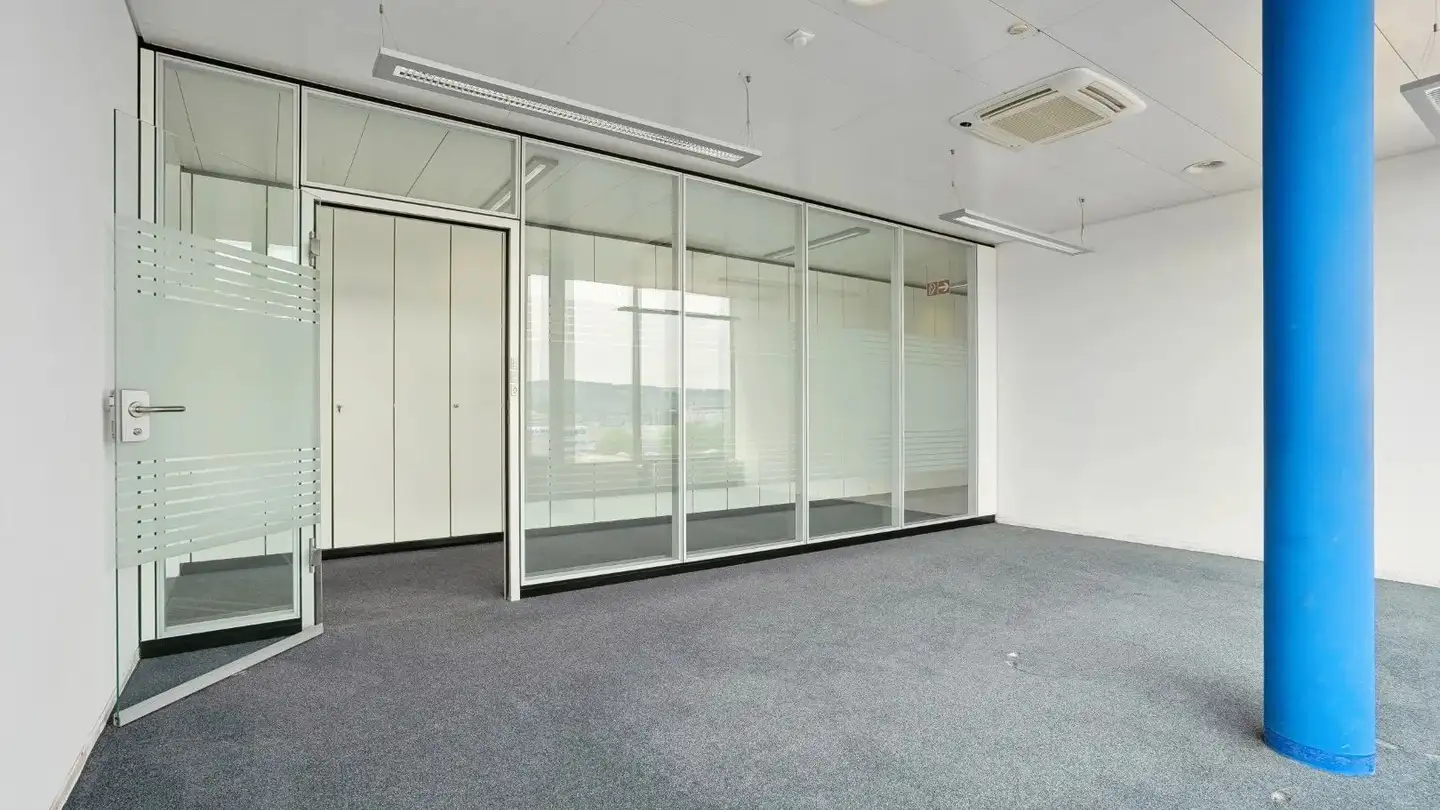 Spazio ufficio in affitto - Kasernenstrasse 1, 8184 Bachenbülach - Photo 3