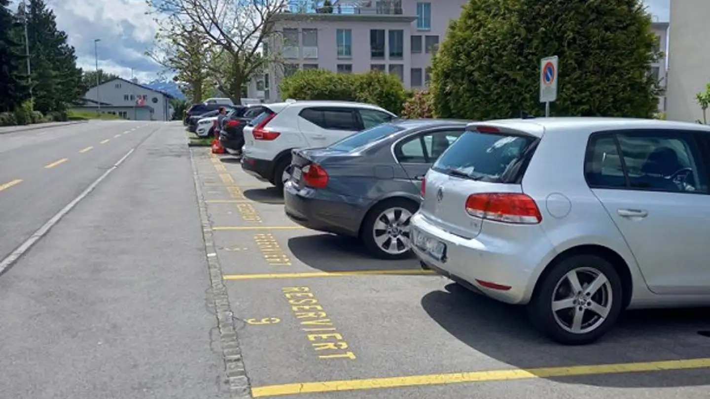 Parkplatz im Freien mieten - Schulhausstrasse, 6030 Ebikon