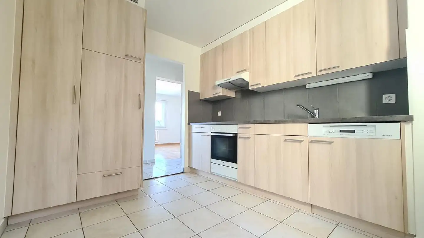 Apartment for rent - Rue Du Castel 25, 2024 St-Aubin-Sauges - Photo 2