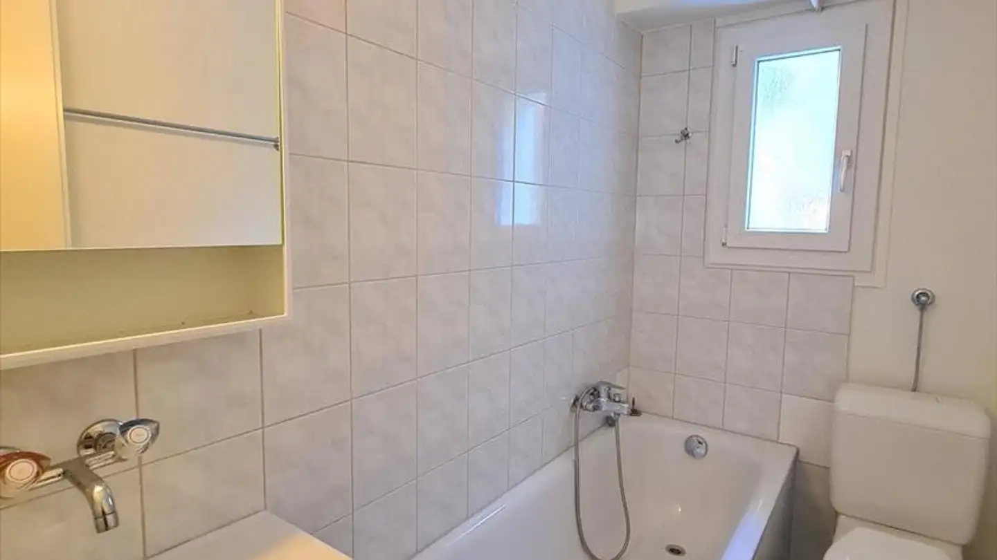 Apartment for rent - Rue Du Castel 25, 2024 St-Aubin-Sauges - Photo 3