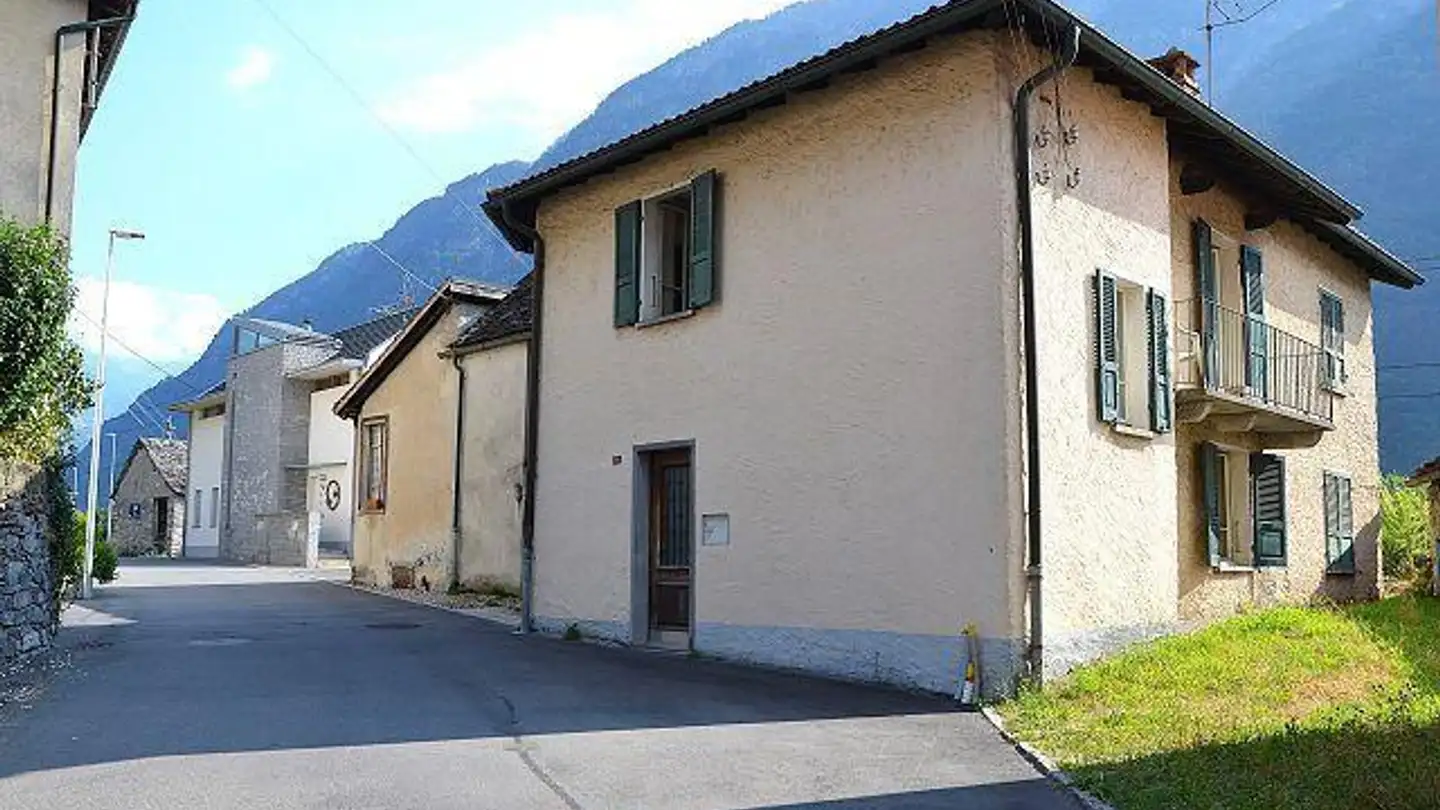 Casa singola in vendita - 6707 Iragna