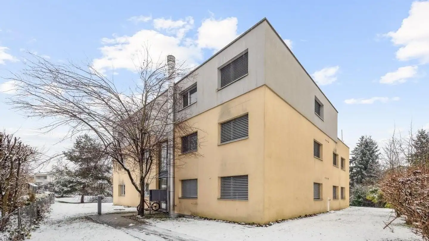 Attique à louer - Au 15, 5420 Ehrendingen