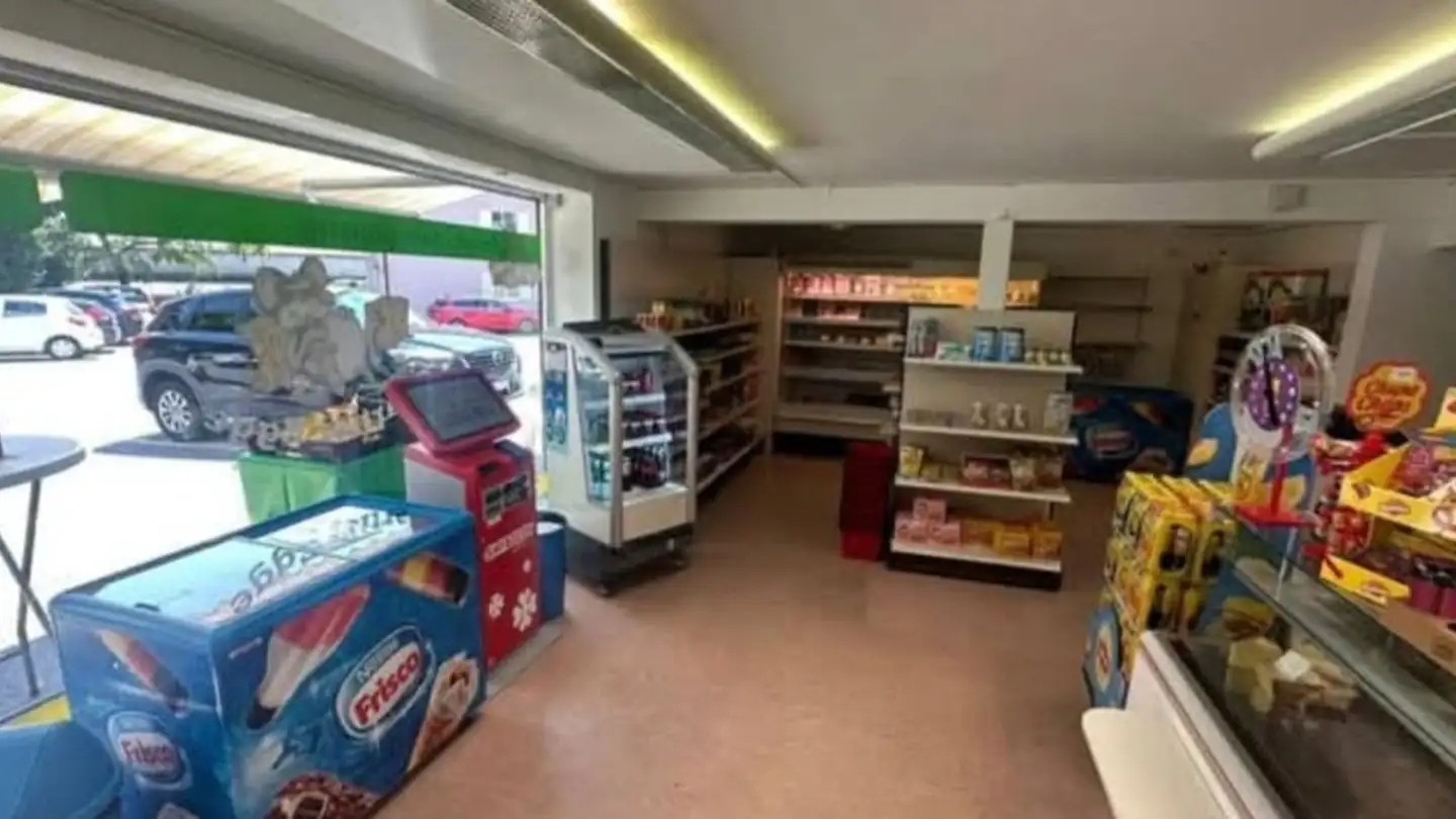 Negozio in affitto - Weissensteinstrasse 1, 2540 Grenchen - Photo 2