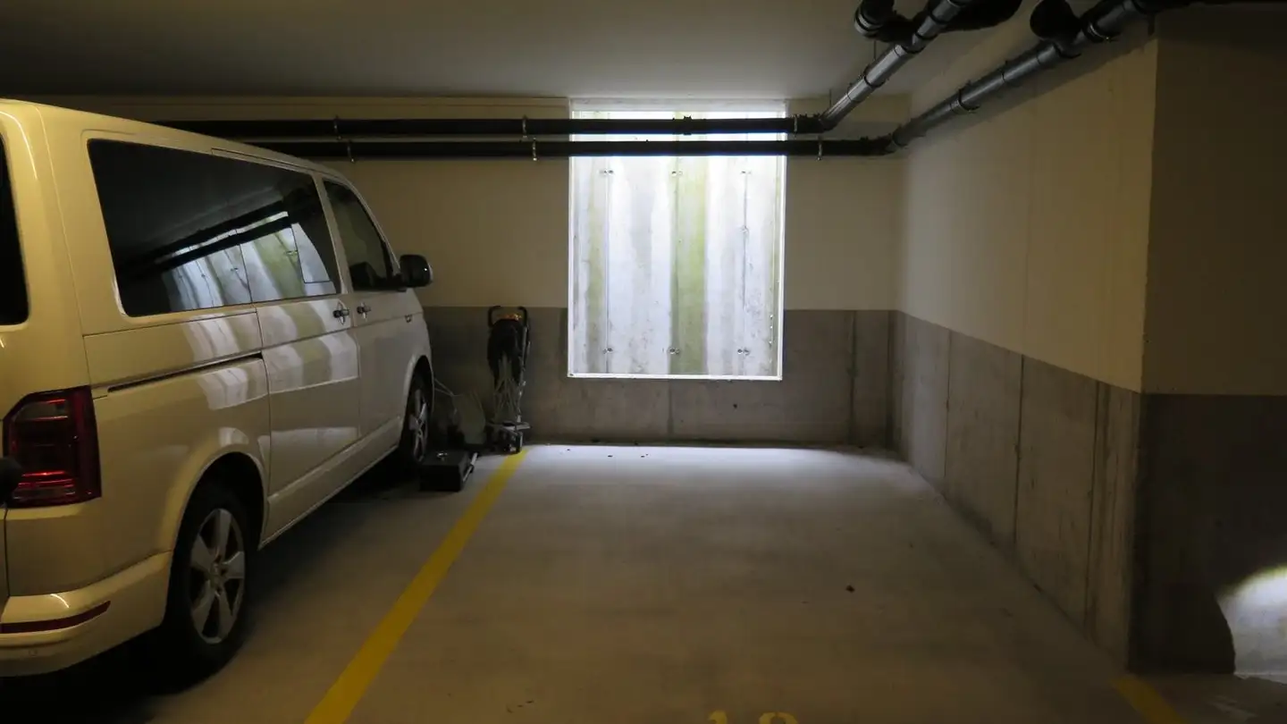 Parkplatz im Freien mieten - Cadonaustrasse 43b, 7000 Chur