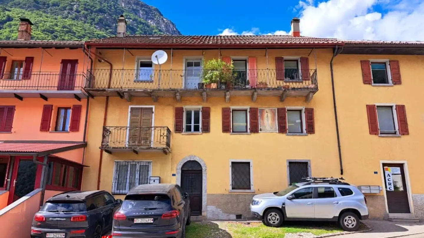 Edificio residenziale in vendita - Via Bellinzona 49, 6533 Lumino - Photo 2