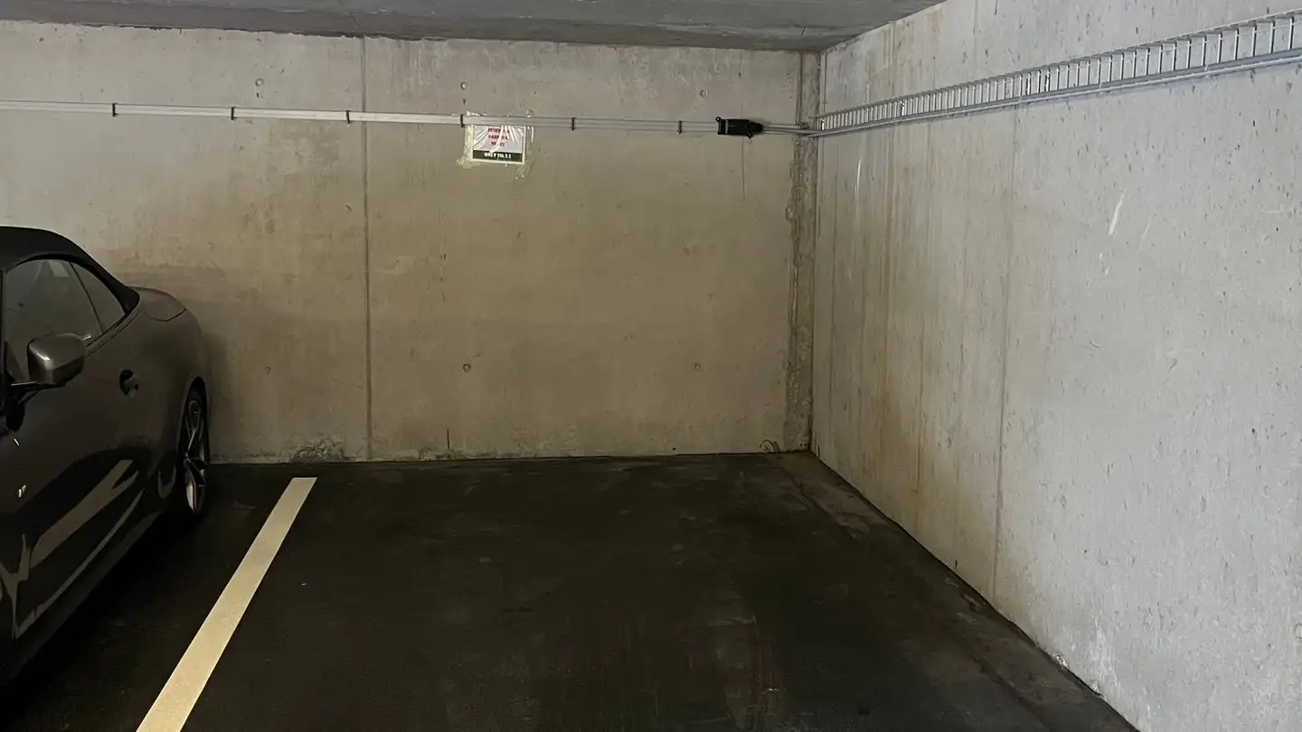 Covered parking space for rent - Zugerstrasse 114, 6330 Cham - Photo 2