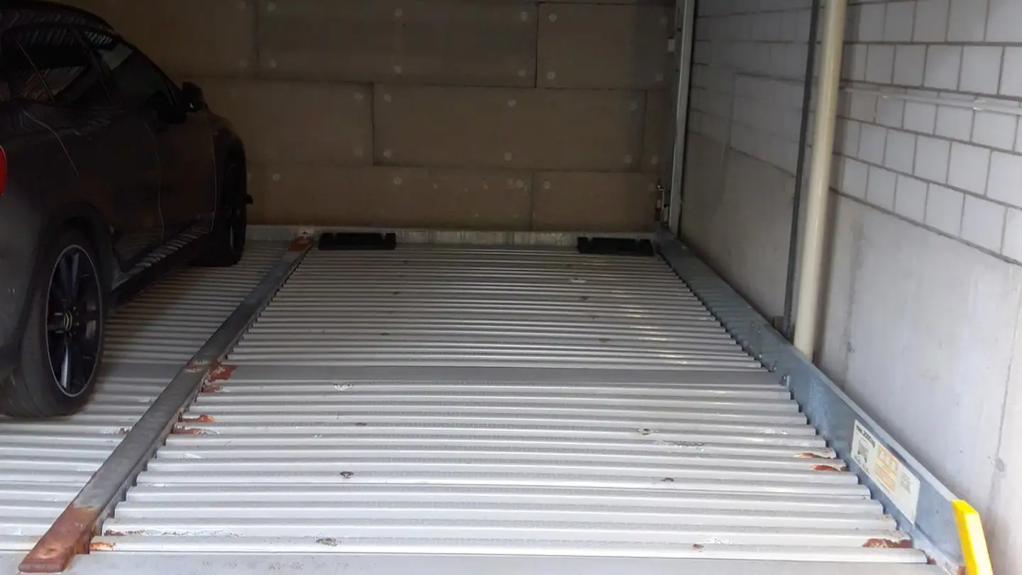 Single garage for rent - Neudorfstrasse 8, 6313 Menzingen