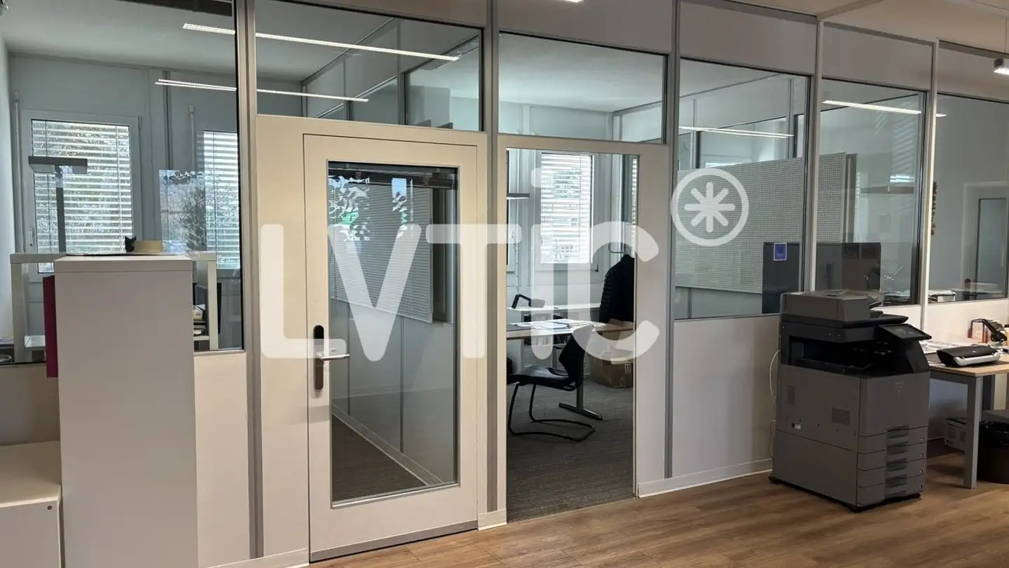 Office space for rent - 1030 Bussigny - Photo 2