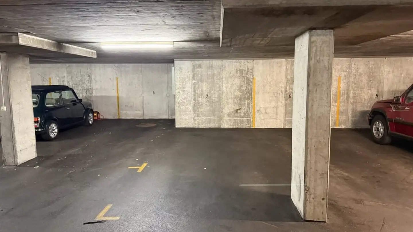 Place de parking souterraine à louer - Rautistrasse 281, 8048 Zürich
