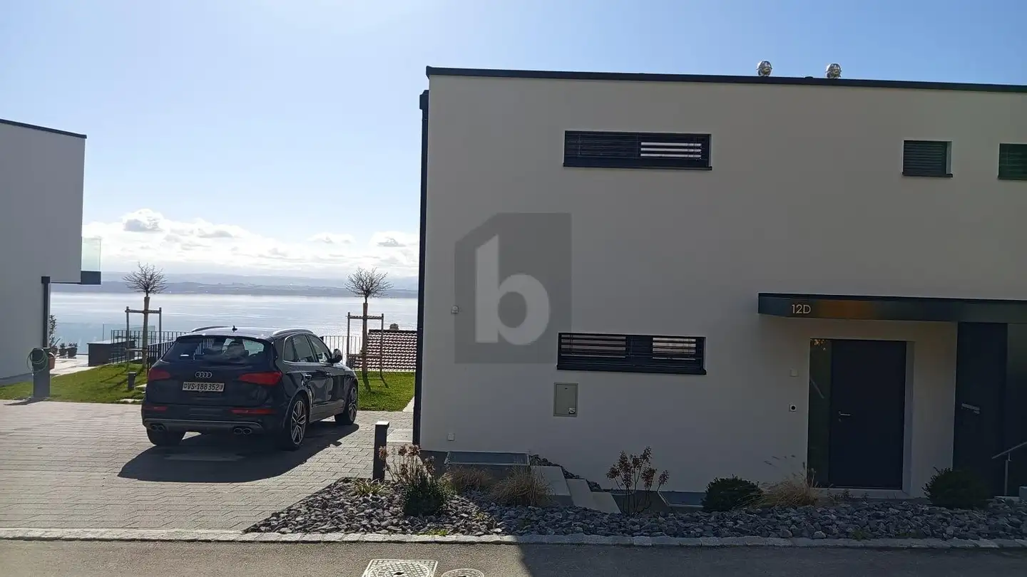 Maison jumelle à louer - 2035 Corcelles NE