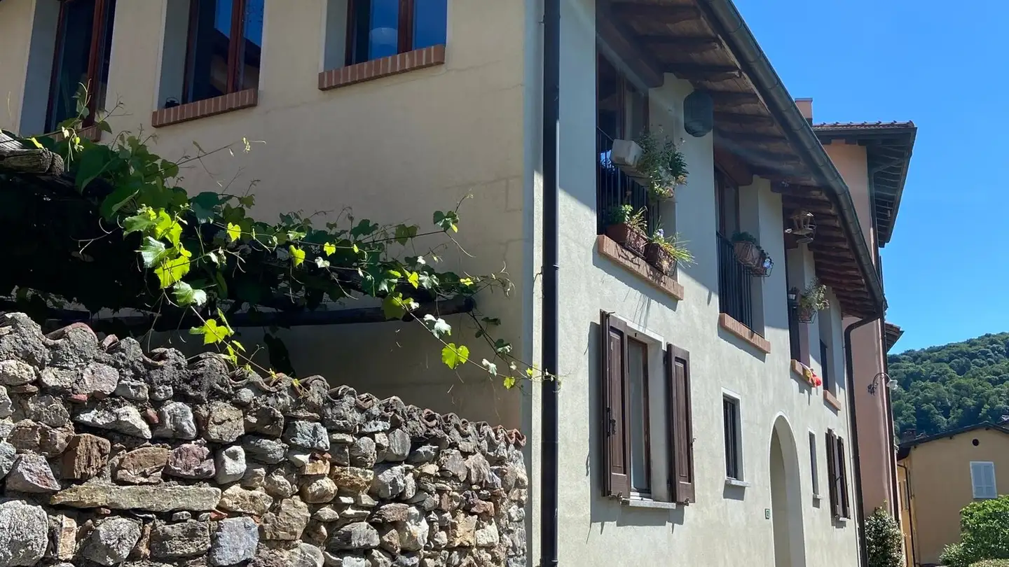 Apartment for rent - 6945 Origlio