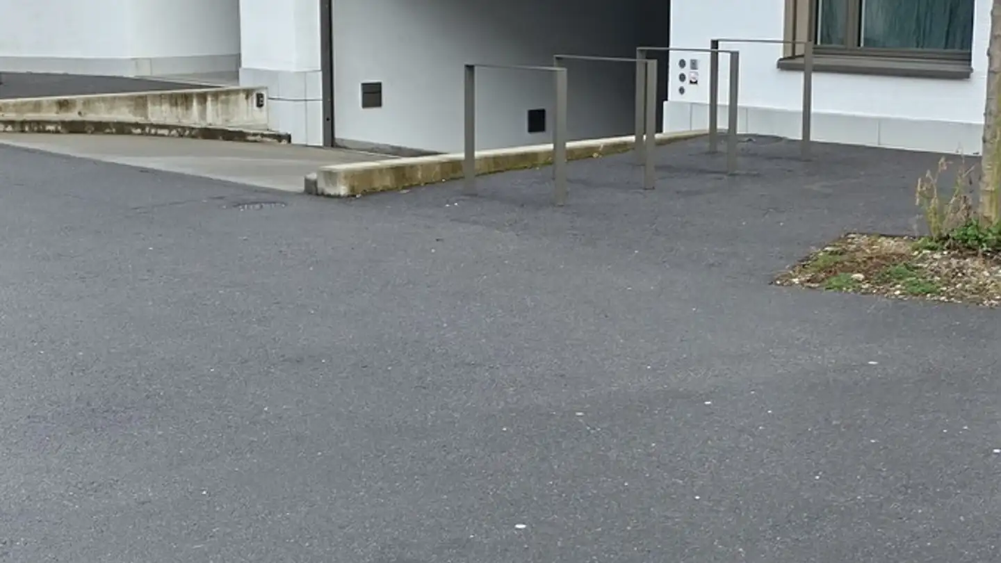 Parkplatz im Freien mieten - Grienmattweg 1a, 4410 Liestal - Foto 3