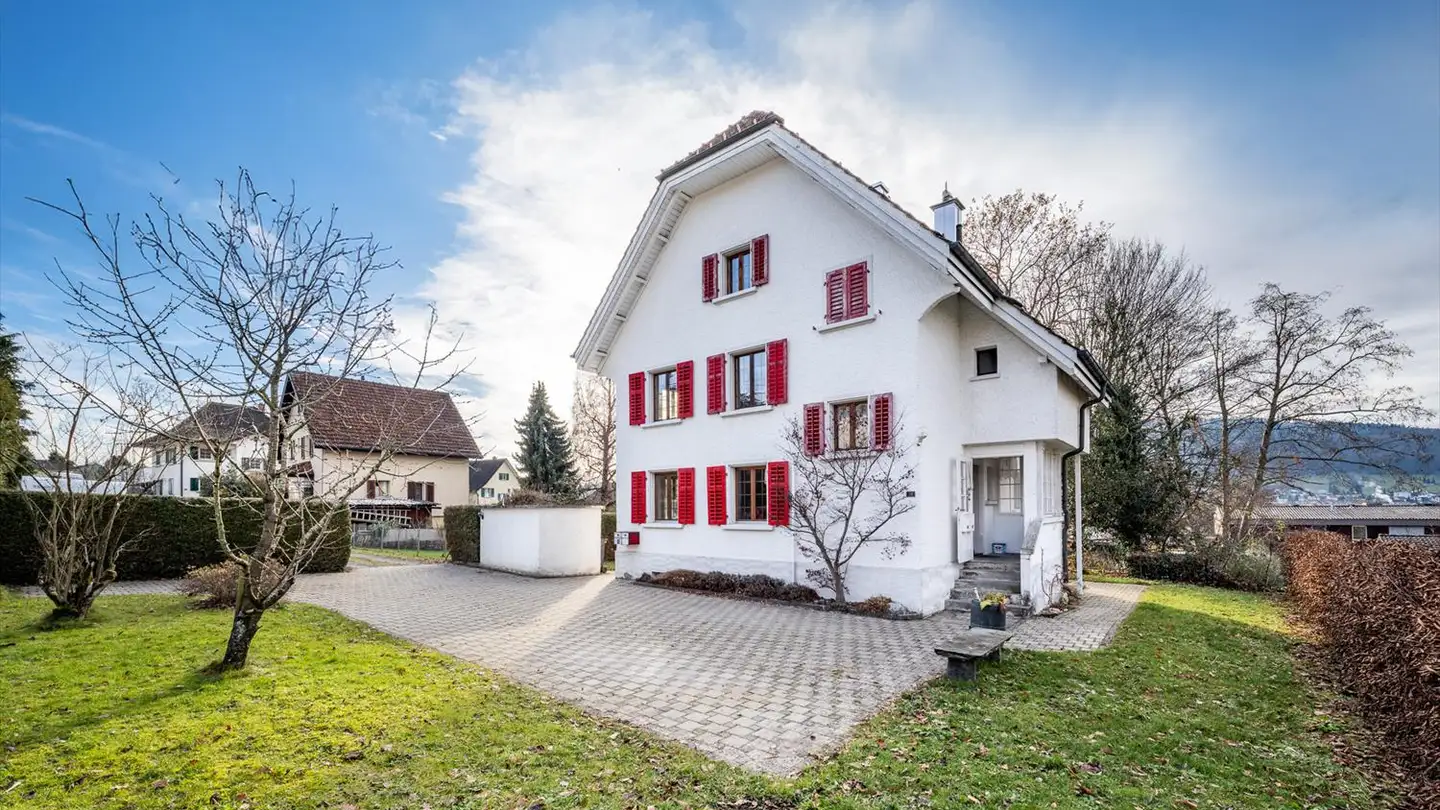 Residential building for sale - 5737 Menziken