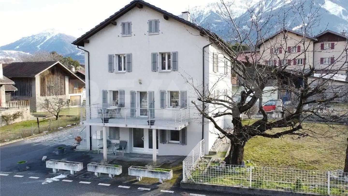 Mehrfamilienhaus kaufen - Hexenplatzstrasse 11, 3952 Susten