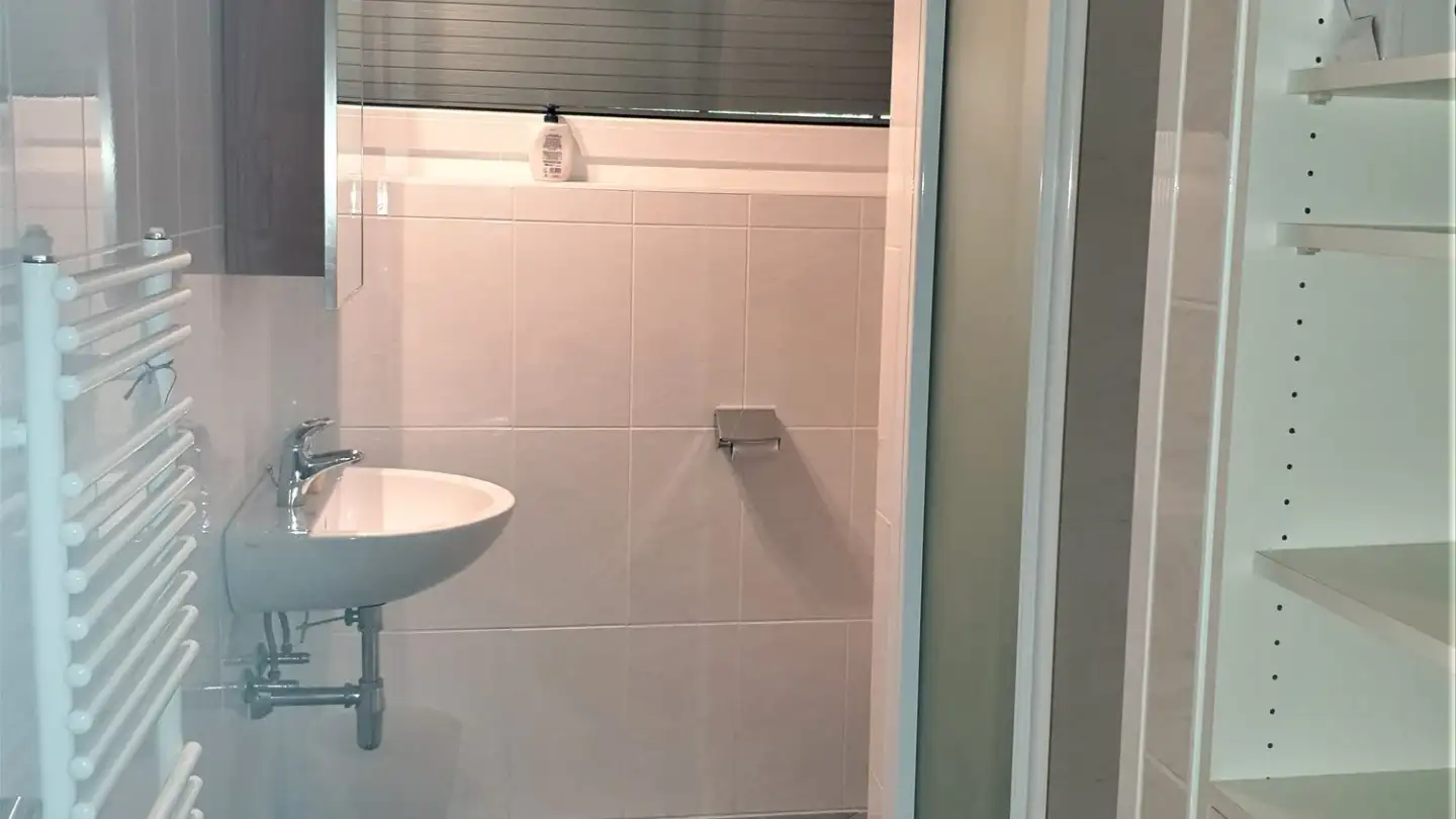Single room for rent - Chemin De Champvent 10, 1008 Jouxtens-Mézery - Photo 4