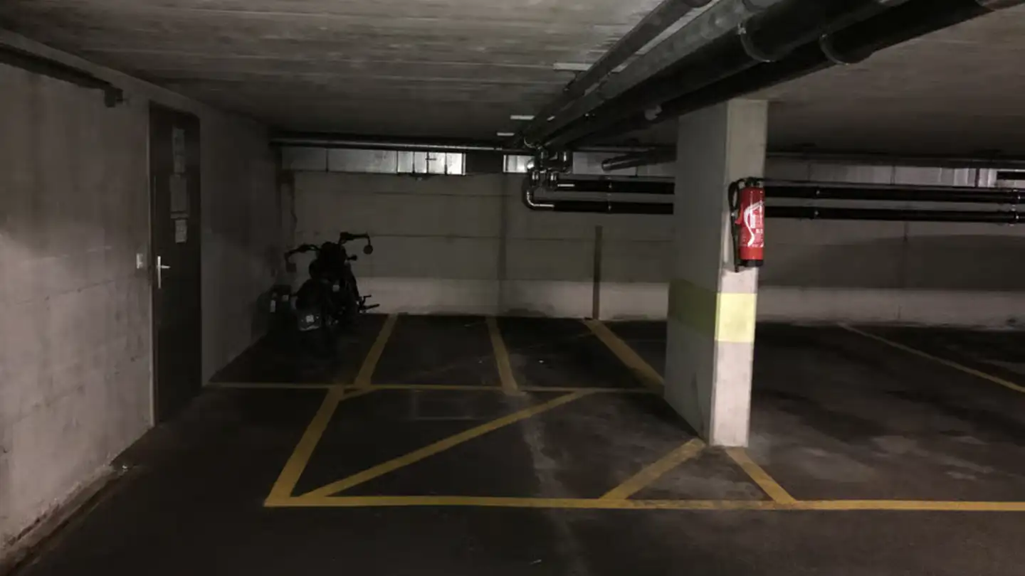 Einzelgarage mieten - Rue De Biaufond 1, 2300 La Chaux-de-Fonds - Foto 3