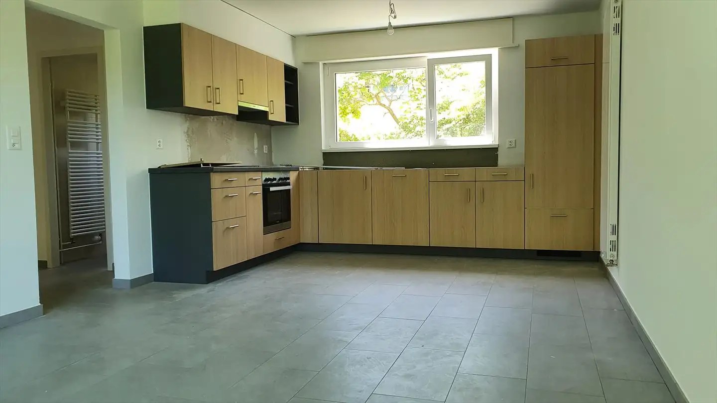 Wohnung mieten - Sur-Menué 25, 2740 Moutier - Foto 2