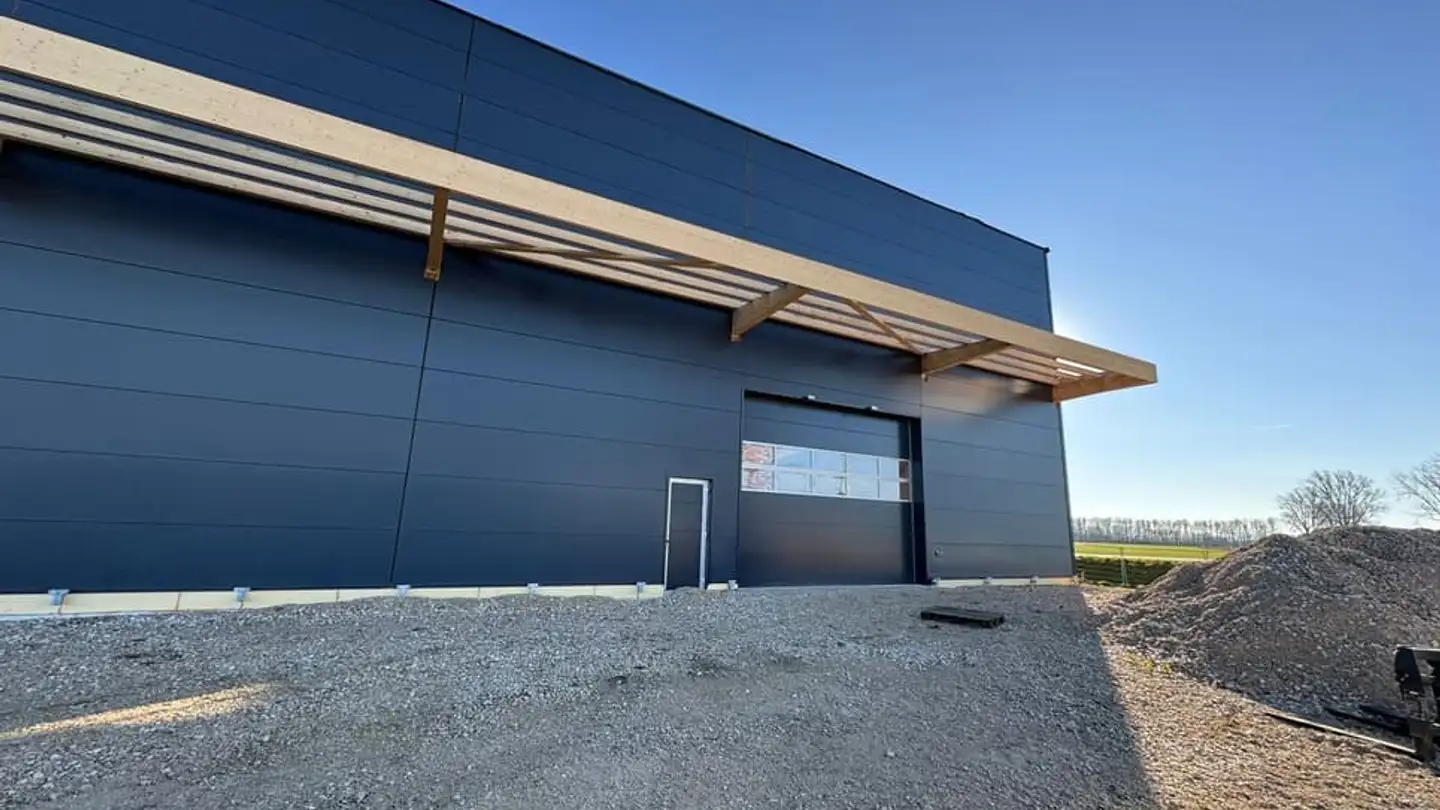 Commerciale in affitto - Route Des Vernettes 7, 1566 St-Aubin FR