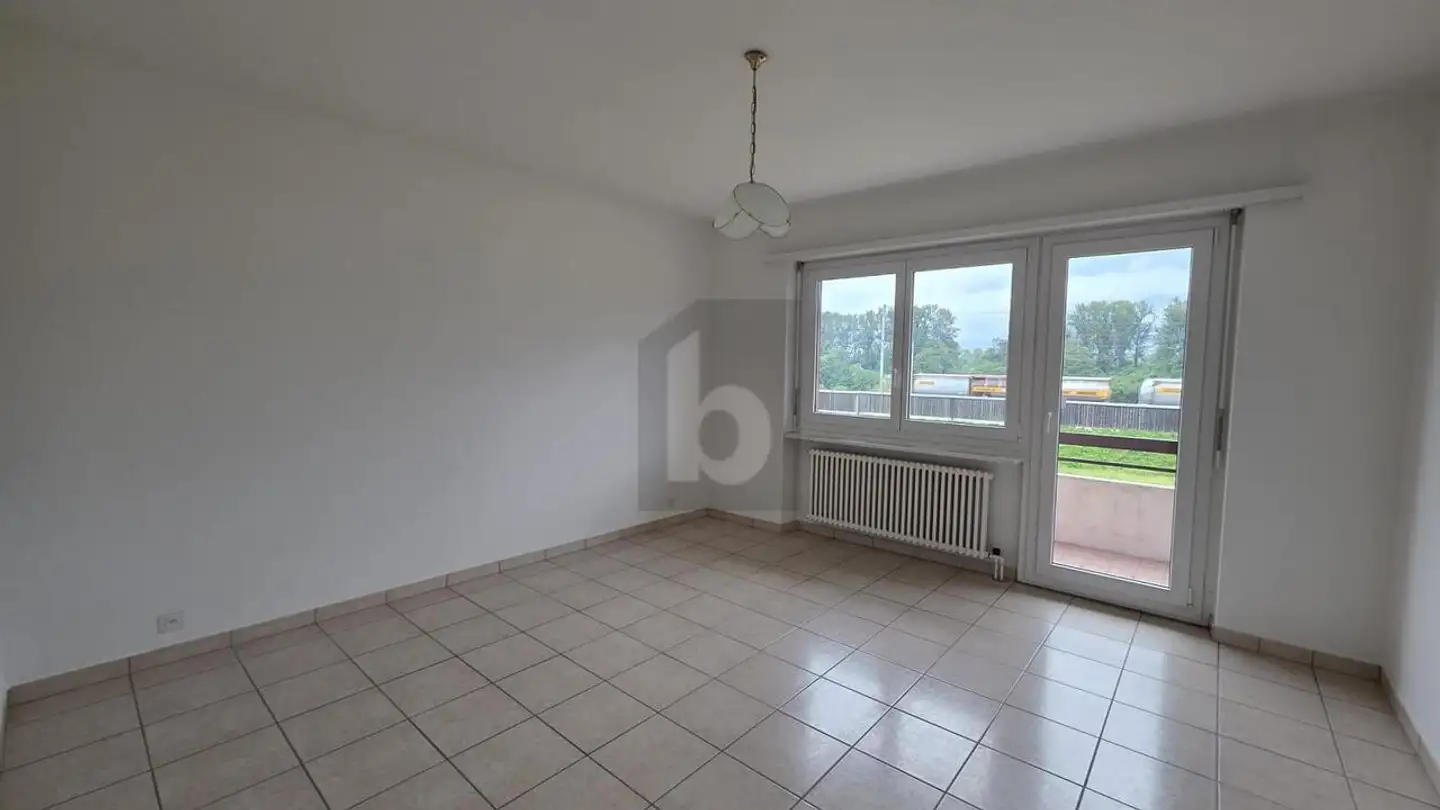 Apartment for rent - 6572 Quartino - Photo 3