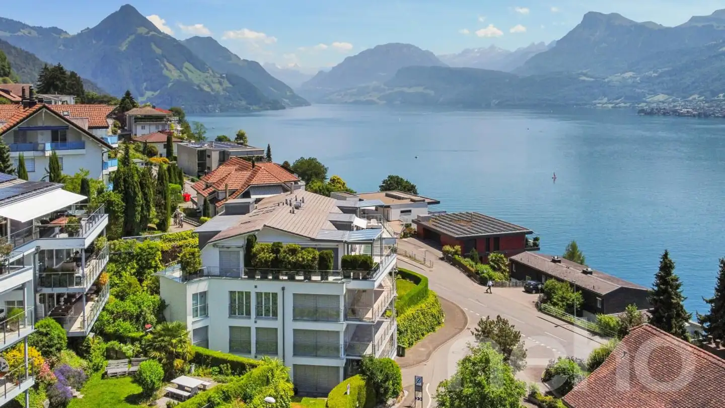Appartamento a gradini in vendita - 6373 Ennetbürgen