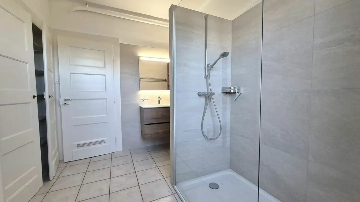 Apartment for rent - Rue De La Corniche, 2400 Le Locle - Photo 4