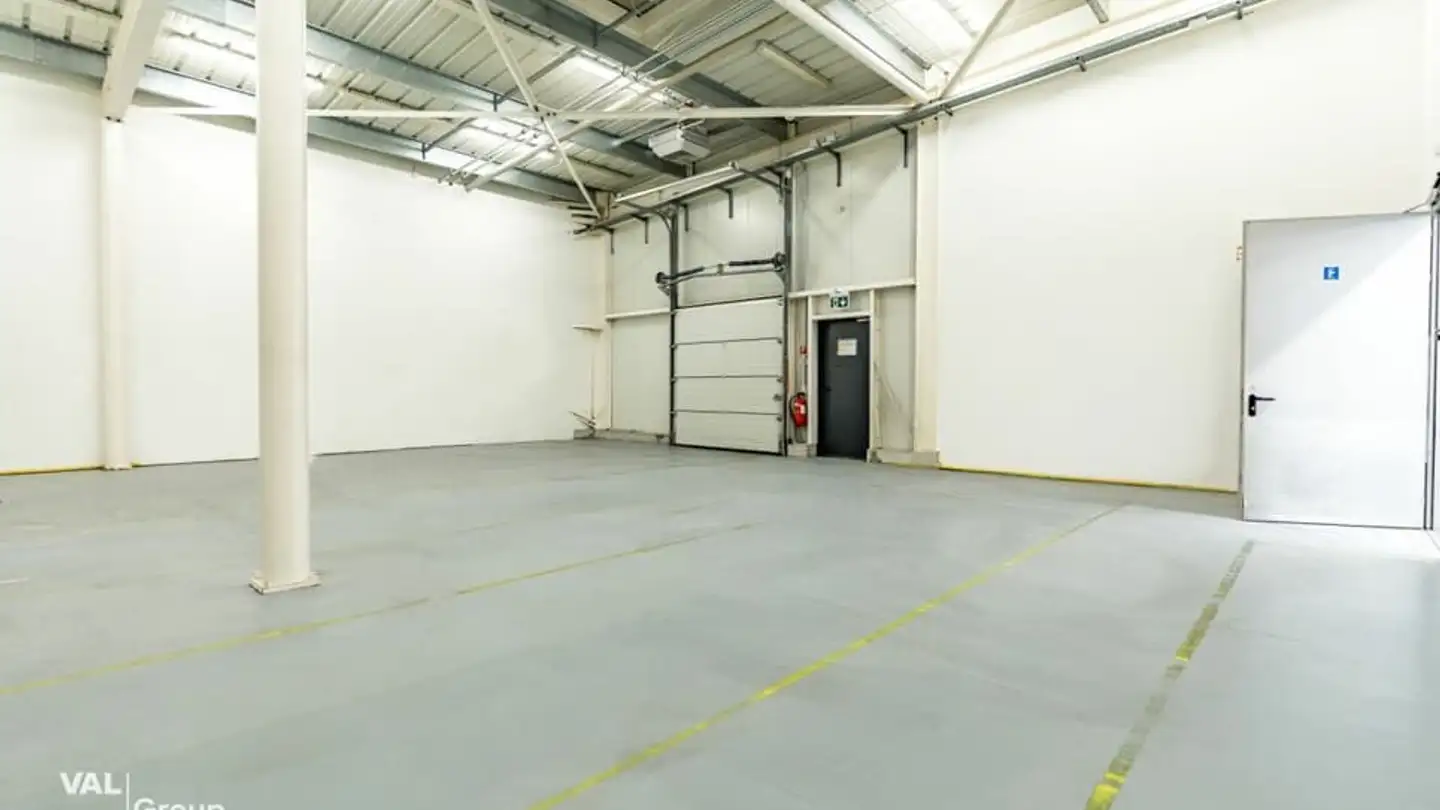 Commercial for rent - Alte Kantonsstrasse 10, 3930 Eyholz - Photo 4