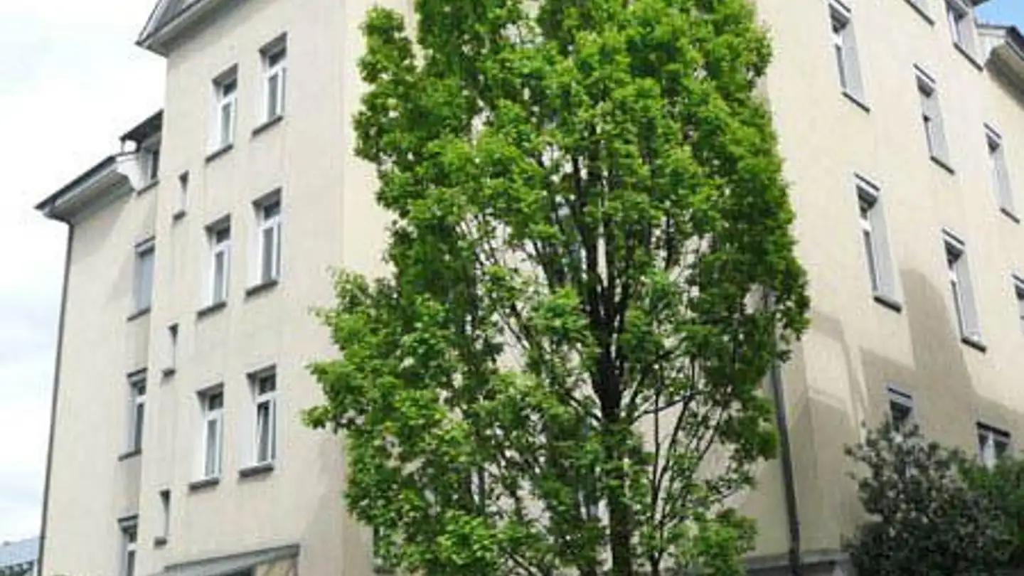 Tiefgaragenstellplatz mieten - Zelgweg, 8135 Langnau am Albis