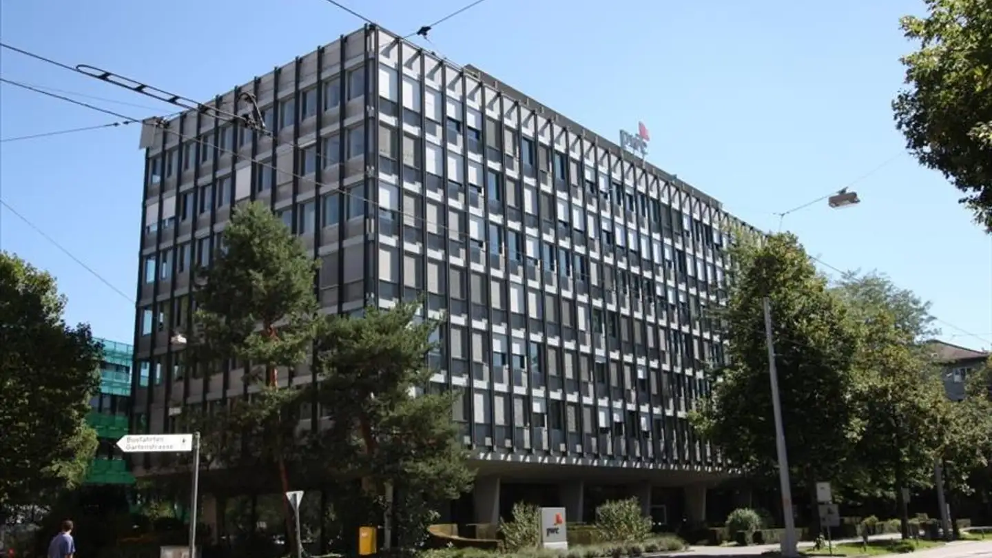 Covered parking space for rent - Sankt Jakobs-Strasse, 4052 Basel