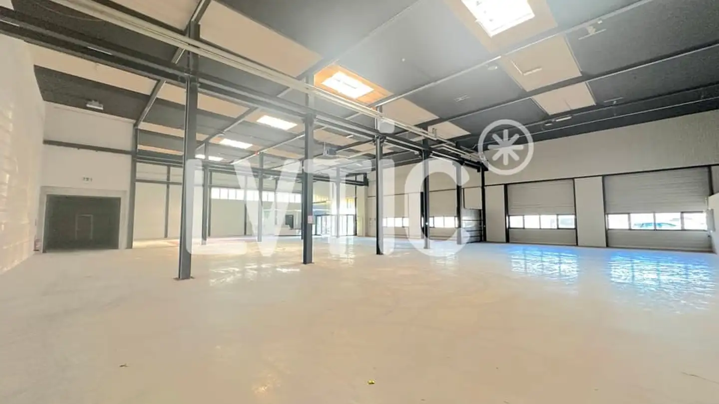 Commercial for rent - 1844 Villeneuve VD