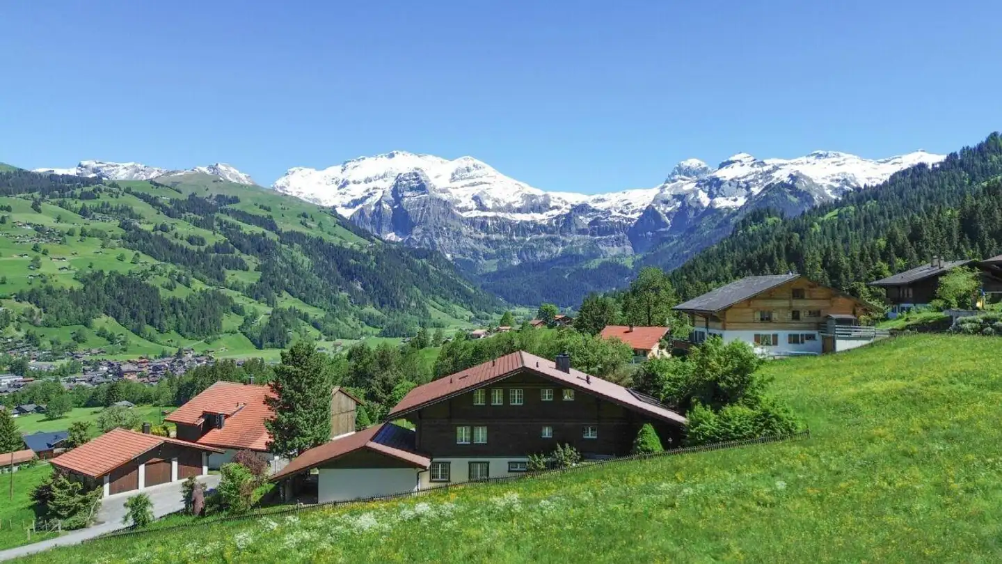 Chalet in vendita - Aegertenstrasse 54, 3775 Lenk im Simmental