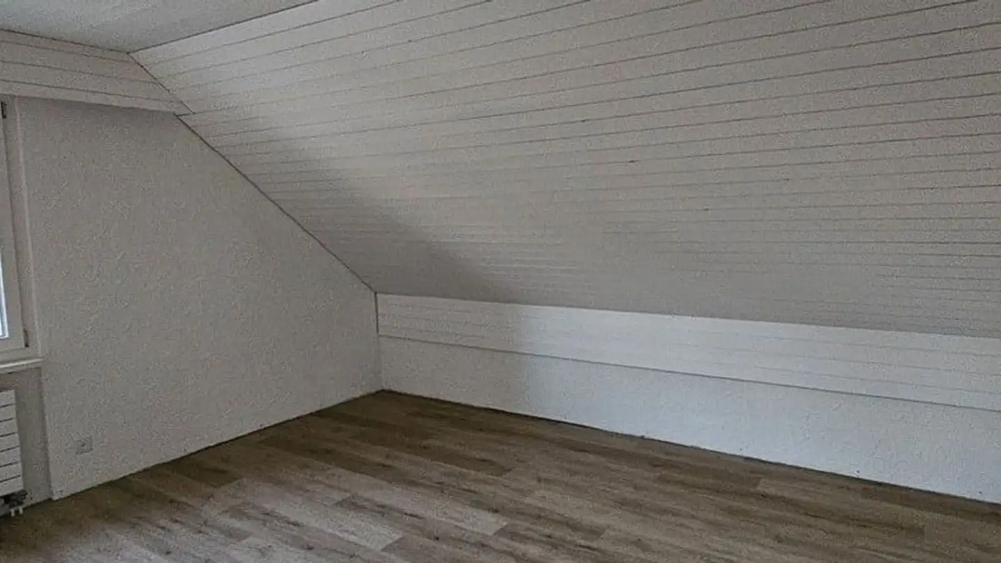 Attic flat for rent - Unterpuntstrasse 17, 8636 Wald ZH - Photo 4