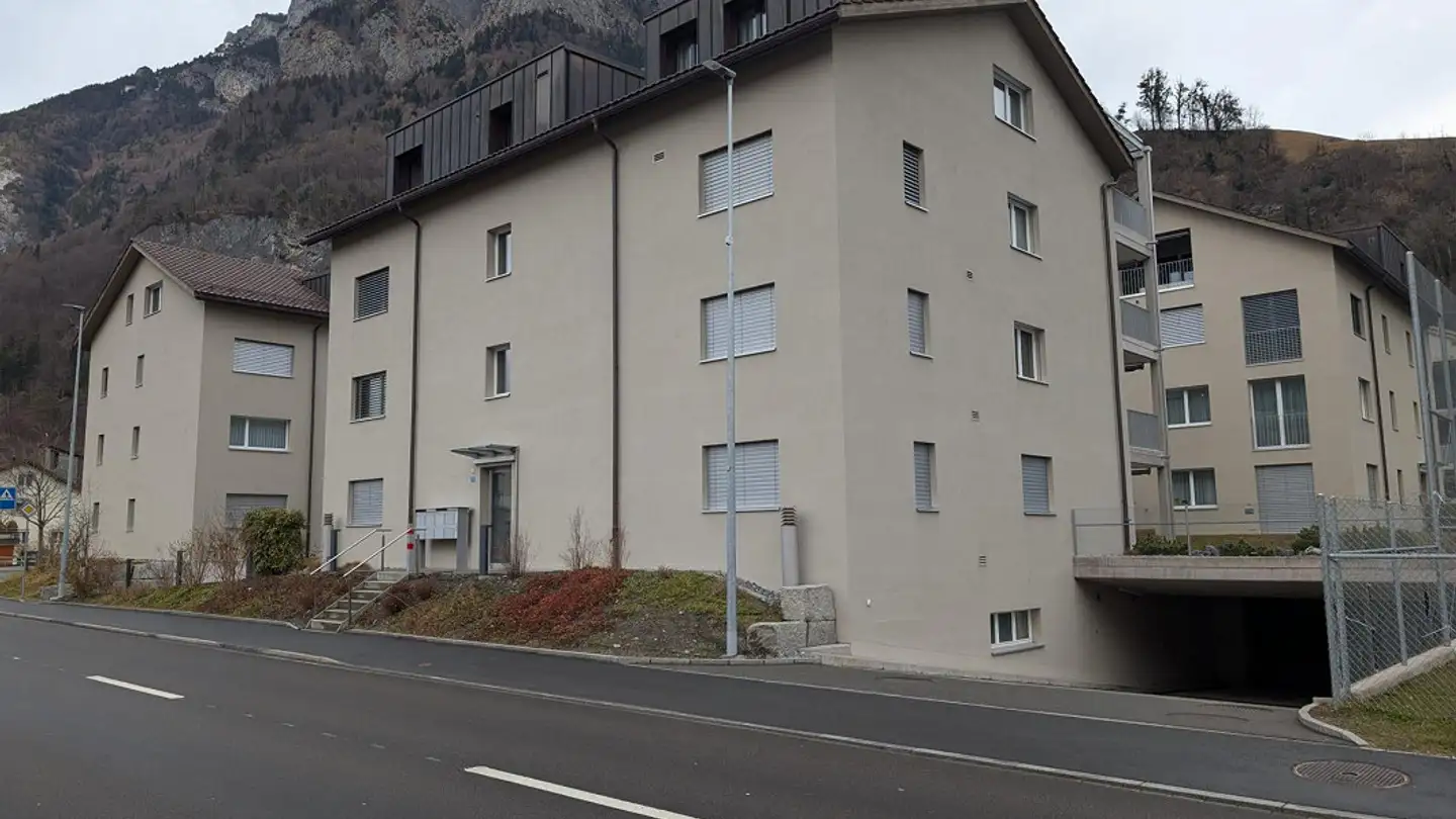 Place de parking souterraine à louer - Zürcherstrasse 70, 7320 Sargans