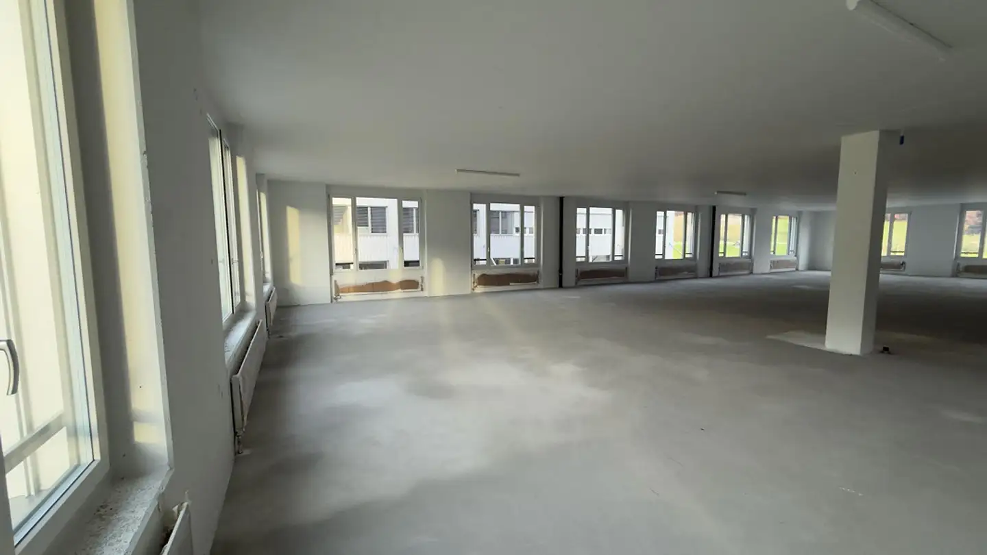 Commercial à louer - 6060 Sarnen