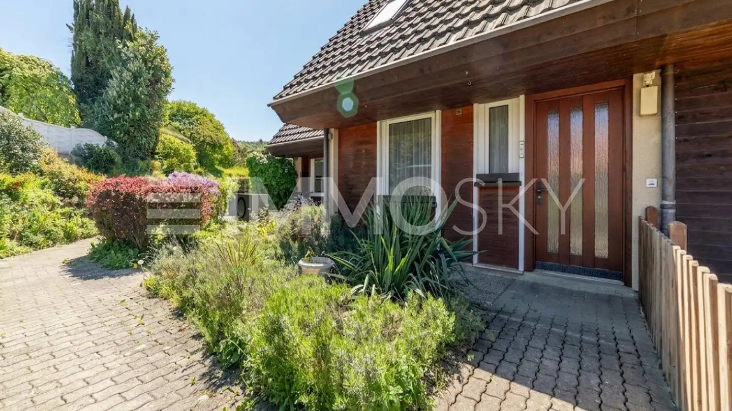 Row house for sale - 3203 Mühleberg