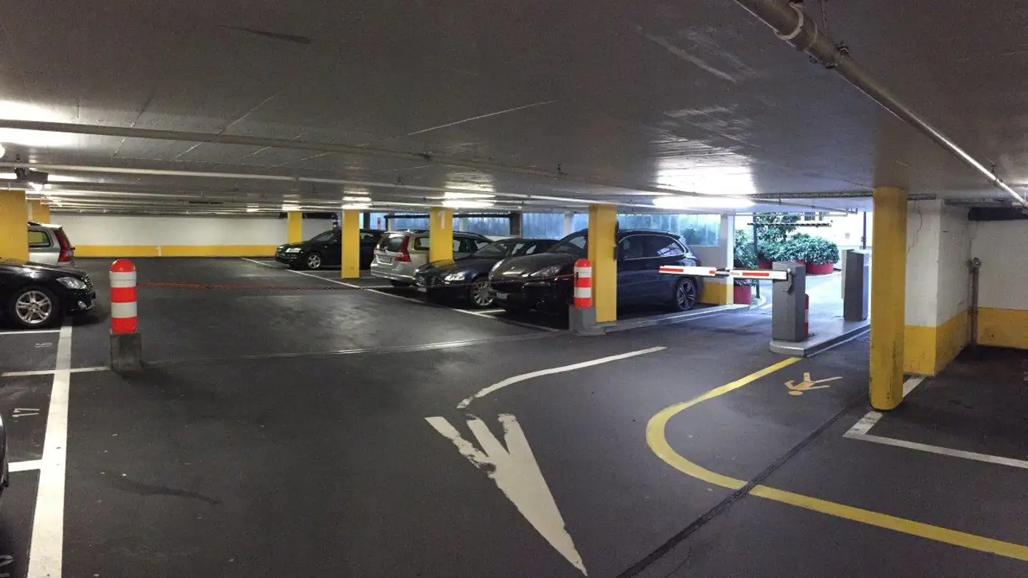 Parcheggio sotterraneo in affitto - Haldenstrasse 23, 6006 Luzern - Photo 2