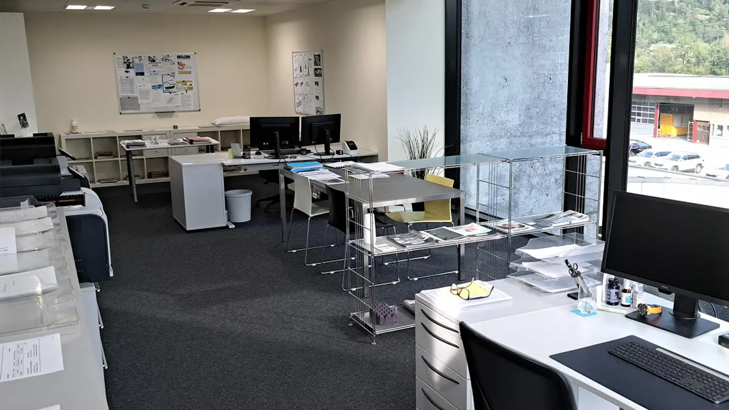 Spazio ufficio in affitto - Via Zups 2, 7013 Domat/Ems - Photo 3