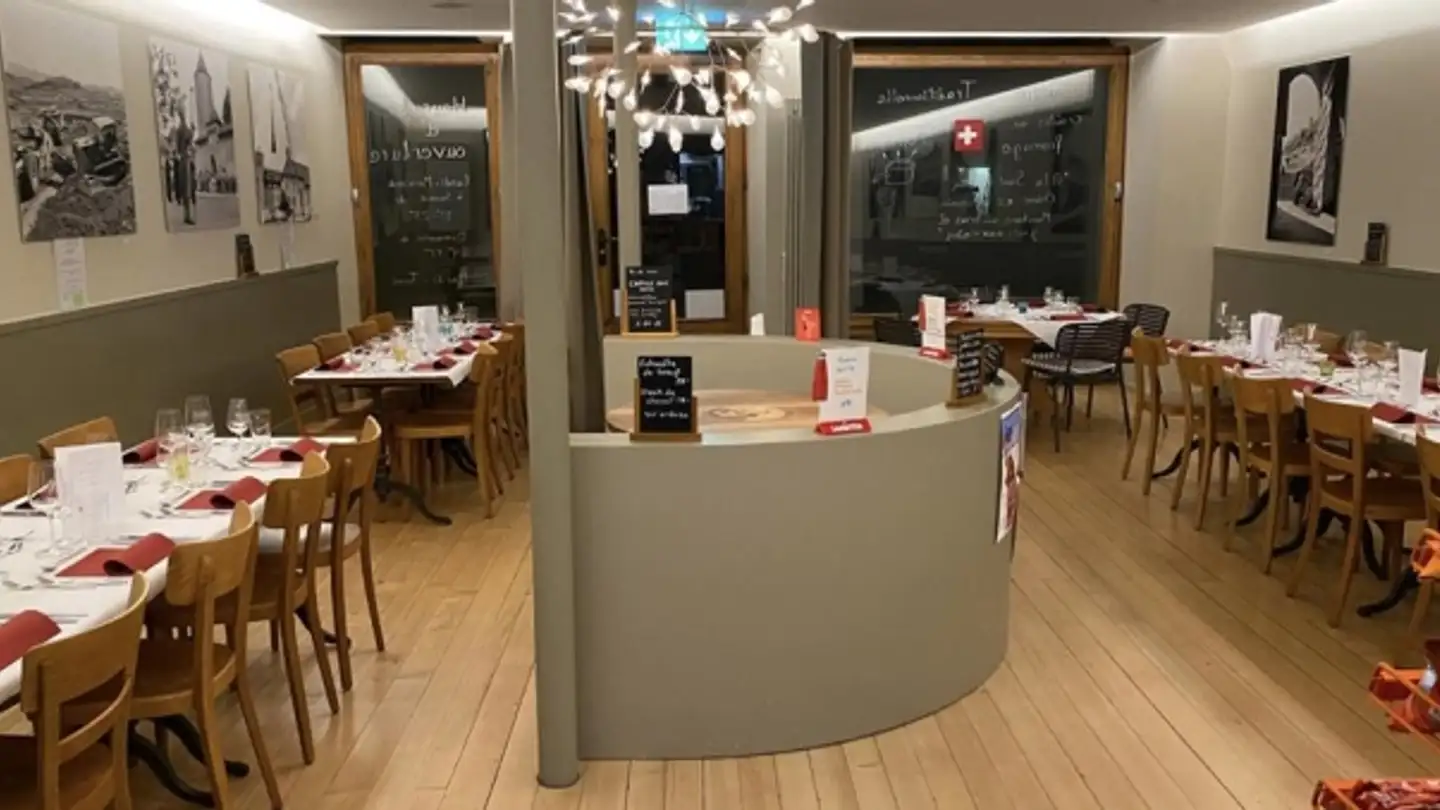 Commercial for rent - Rue Du Château 105, 1680 Romont FR - Photo 3