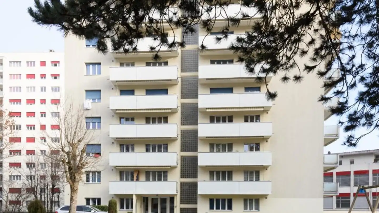 Place de parking intérieure pour moto à louer - Route de la Gruyère 17, 1700 Fribourg