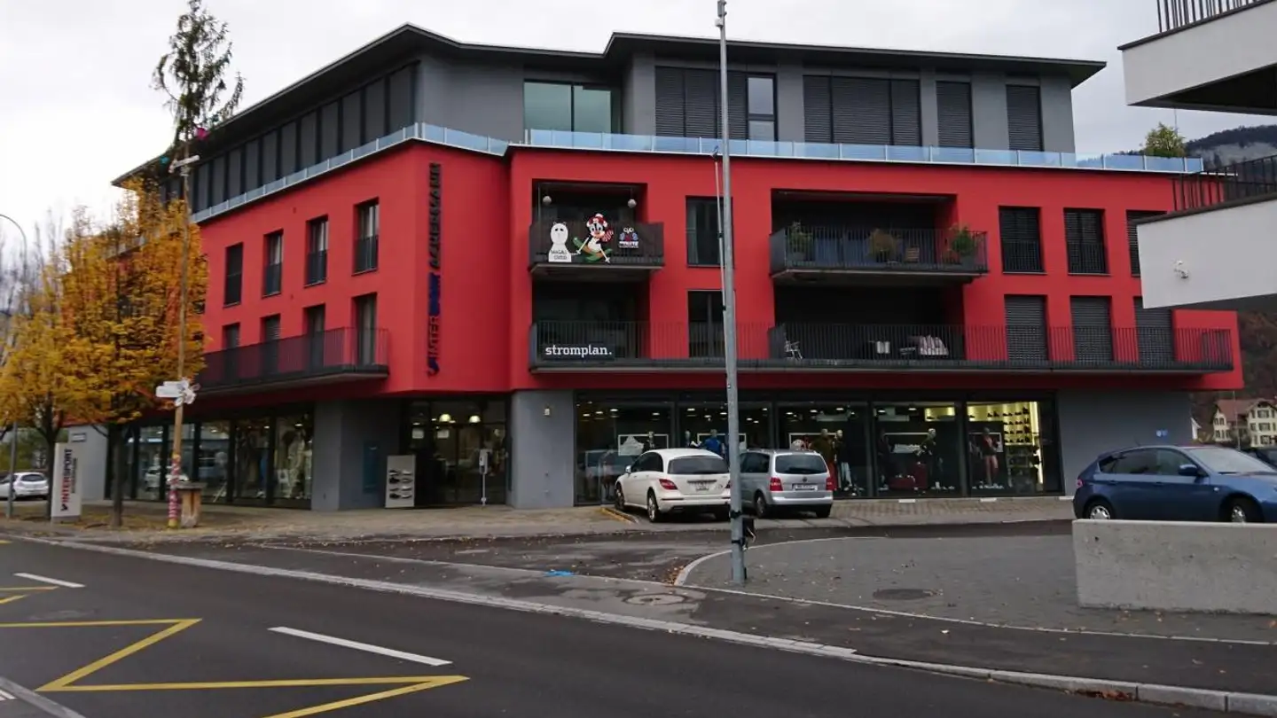 Place de parking souterraine à louer - Engelbergstrasse 37a, 6370 Stans