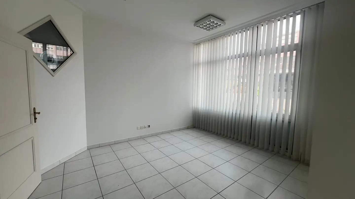 Spazio ufficio in affitto - Hammerstrasse 6, 8180 Bülach - Photo 3