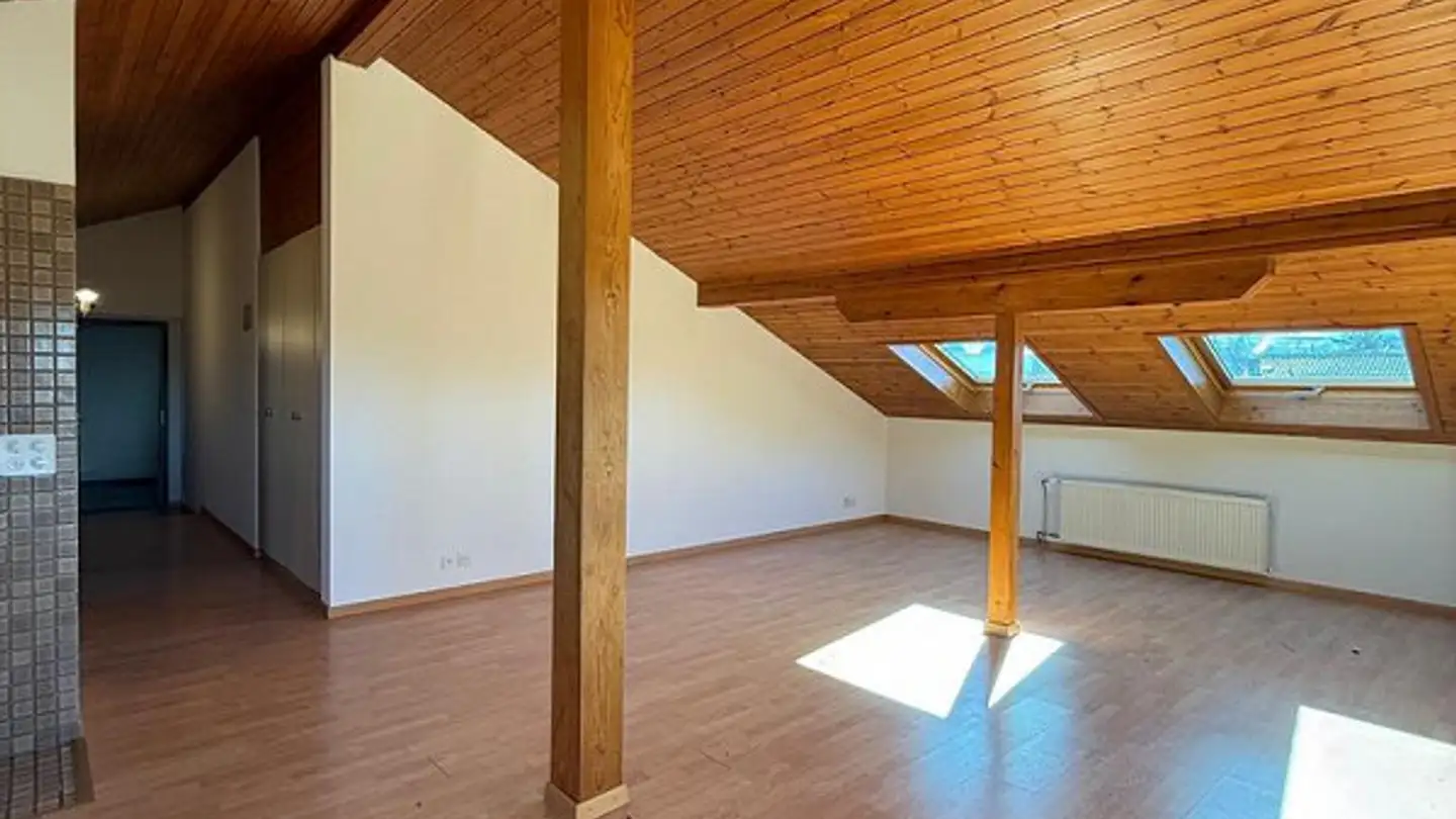 Attic flat for rent - Schwandholzstrasse 30, 1717 St. Ursen - Photo 3