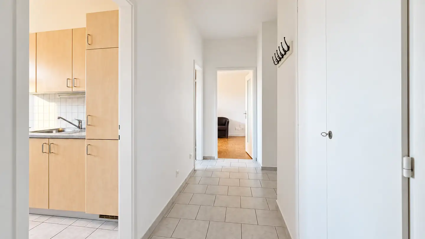 Attic flat for rent - Via Generale E.Guisan 23, 6830 Chiasso - Photo 4