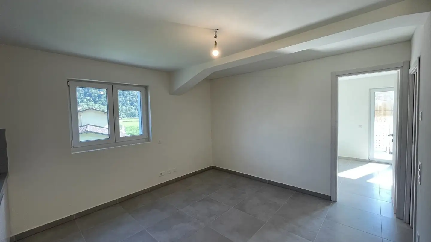 Appartamento in affitto - Via Del Battistone 4, 6533 Lumino - Photo 2