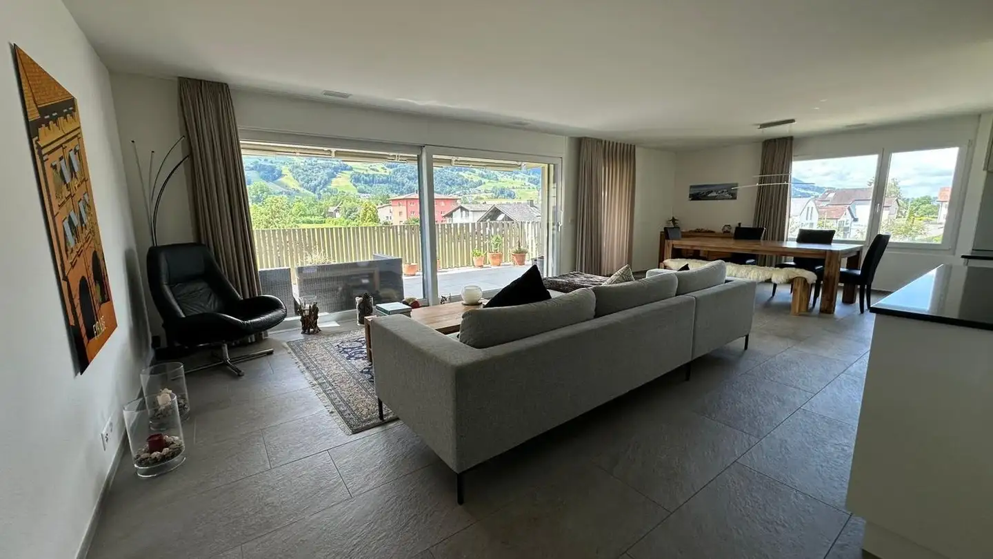 Wohnung mieten - Kreuzstrasse 30, 8854 Siebnen