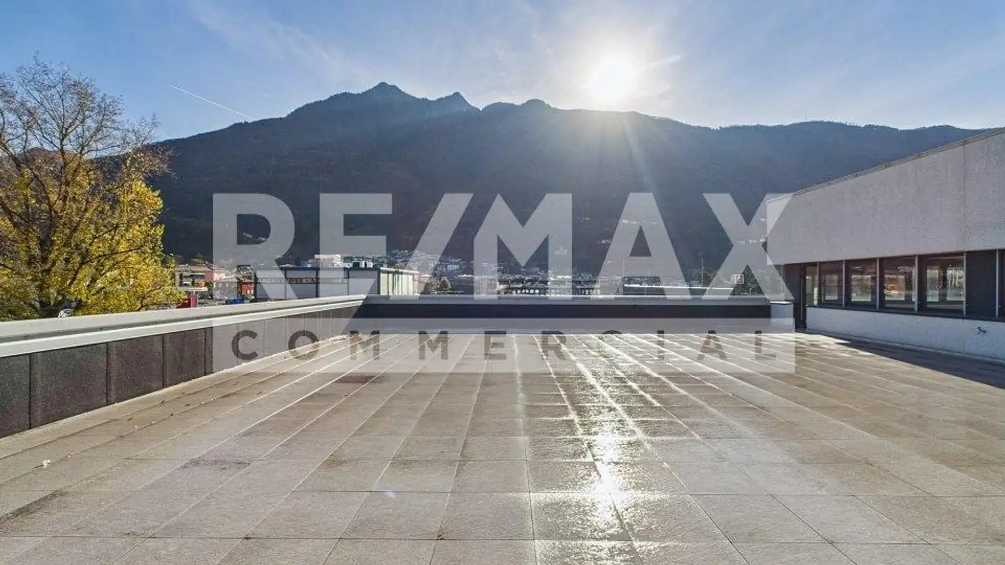 Commercial for sale - 6512 Giubiasco