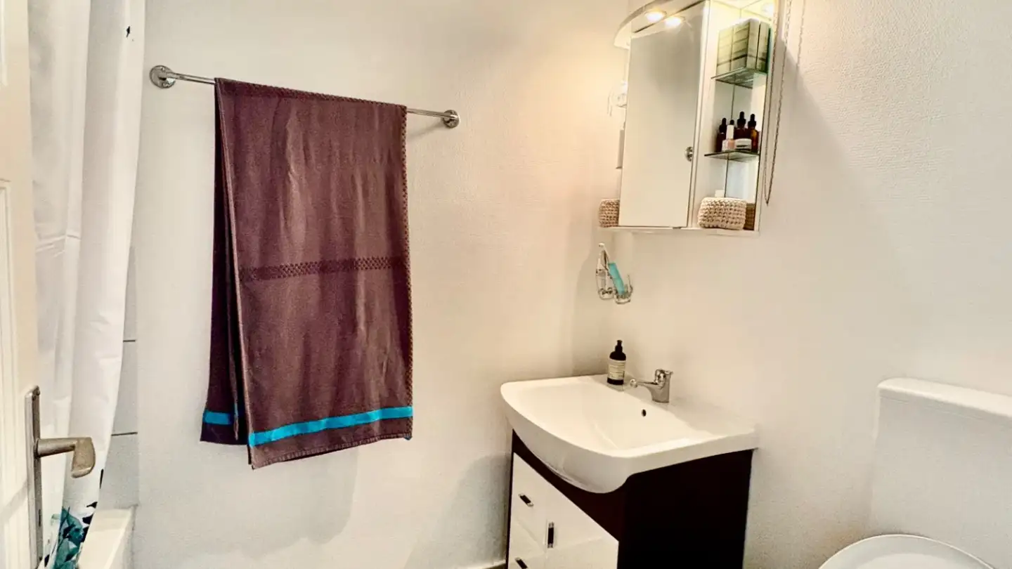 Appartamento in affitto - Ruelle De La Charmille 3, 1450 Ste-Croix - Foto 4
