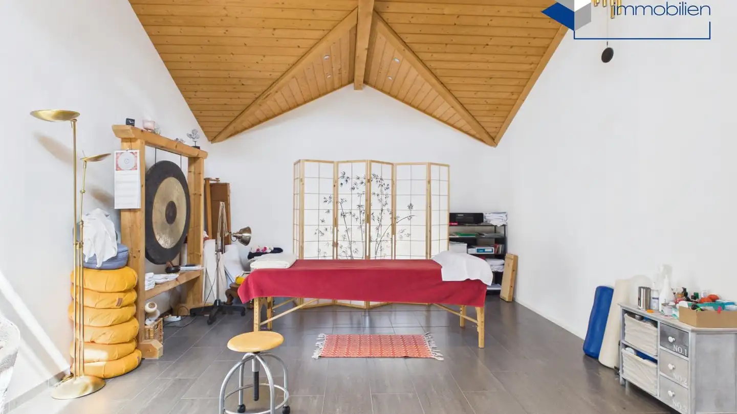 Commercial à louer - Adetswilerstrasse 3a, 8344 Bäretswil - Photo 3