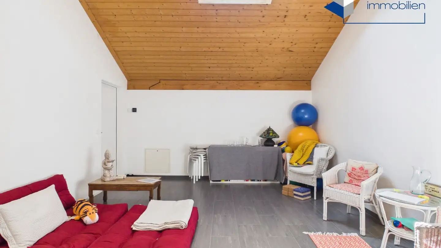 Commercial à louer - Adetswilerstrasse 3a, 8344 Bäretswil - Photo 4