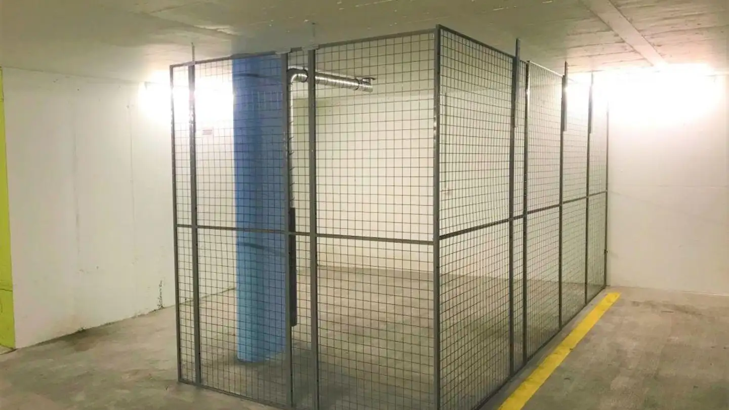 Underground parking space for rent - Weinmoosstrasse 1, 8583 Sulgen - Photo 2