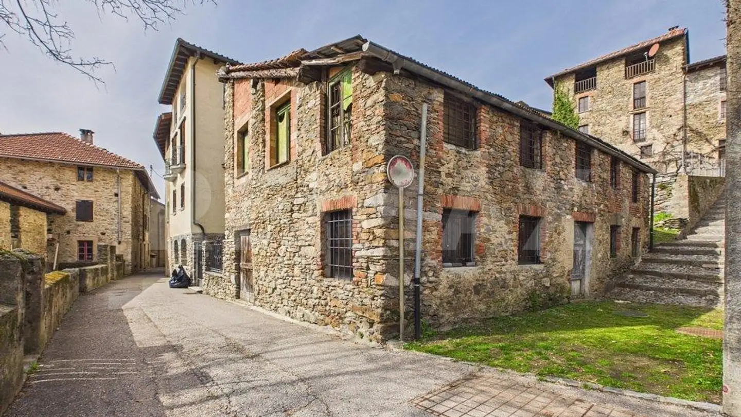 Einfamilienhaus kaufen - 6937 Breno - Foto 2